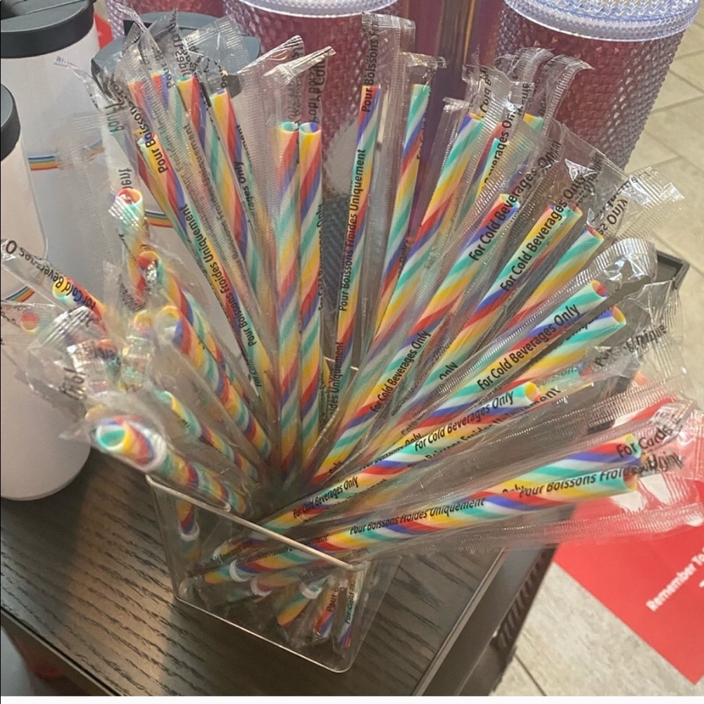 10 Starbucks rainbow 🌈 straws or green